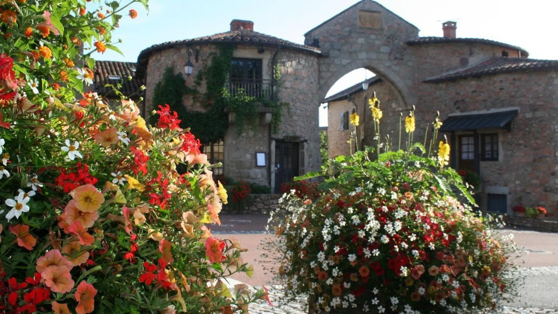 Gite Spacieux Au Crozet - Animaux Acceptes Et Wifi - Fr-1-496-341 Le Crozet 0*,  France