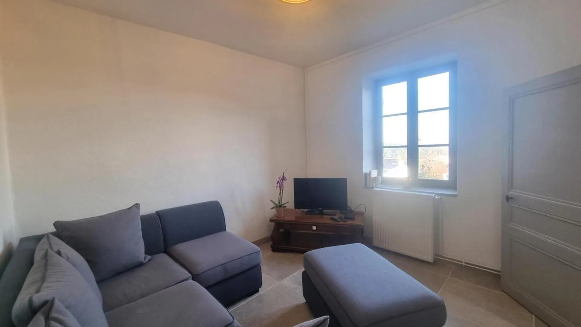Gite Spacieux Au Crozet - Animaux Acceptes Et Wifi - Fr-1-496-341 Le Crozet Holiday home